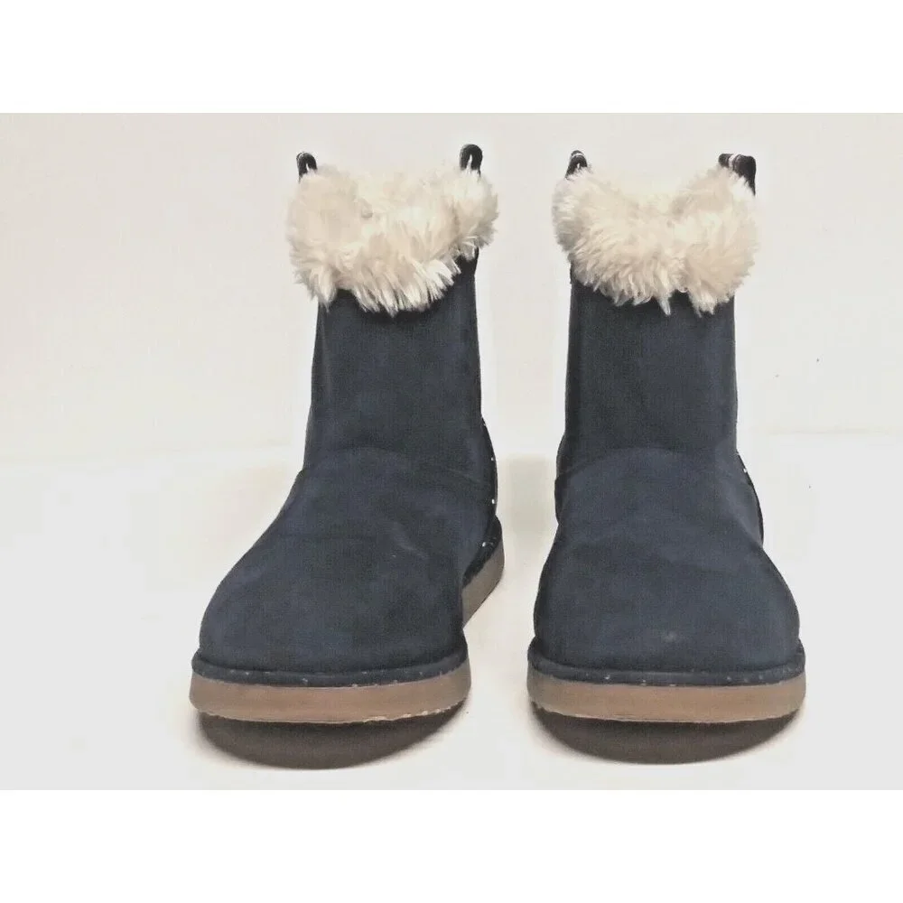 Cat And jack Winter Boots Girls Size 4 faux fur faux suede-like upper blue EUC